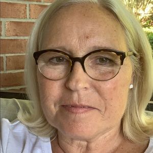 Meet your Posher, Cathy